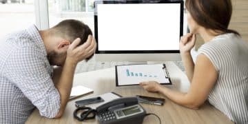 Business equipment borrowing decline